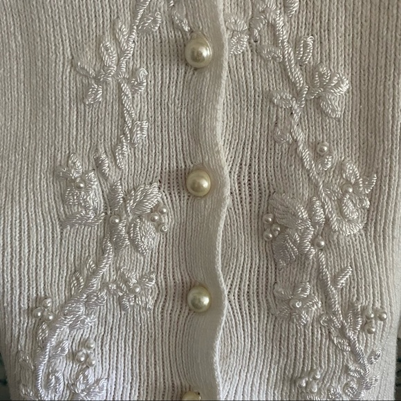 ✨SOLD✨ vintage white knitted top - Picture 7 of 8